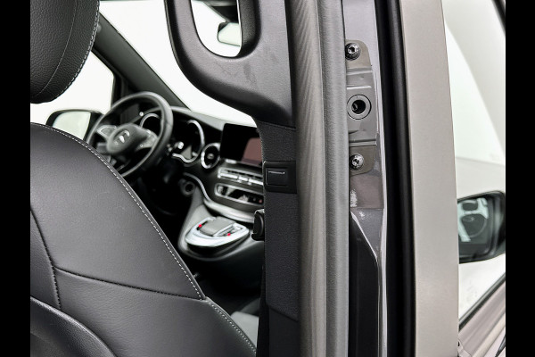 Mercedes-Benz V-Klasse 250d 4-MATIC L3 Amg-Line 6-persoons Elektrische schuifdeuren Distronic Burmester Trekhaak afneembaar 2500kg