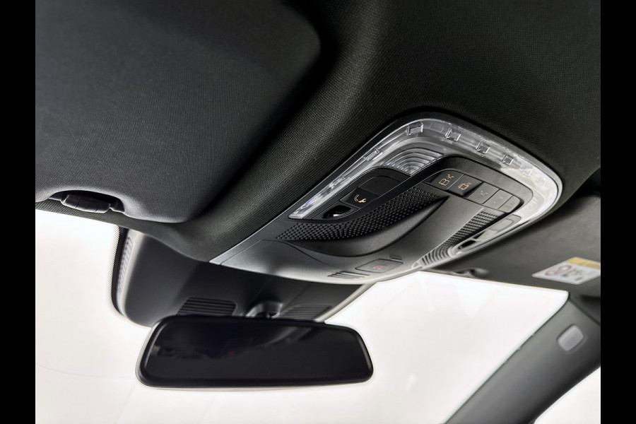 Mercedes-Benz V-Klasse 250d 4-MATIC L3 Amg-Line 6-persoons Elektrische schuifdeuren Distronic Burmester Trekhaak afneembaar 2500kg