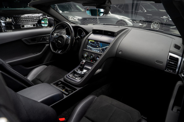 Jaguar F-Type 2.0T R-Dynamic Leer Camera Meridian Massage S. Stoelverwarming PDC Climate control Cruise control LM velgen