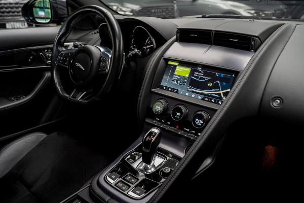Jaguar F-Type 2.0T R-Dynamic Leer Camera Meridian Massage S. Stoelverwarming PDC Climate control Cruise control LM velgen