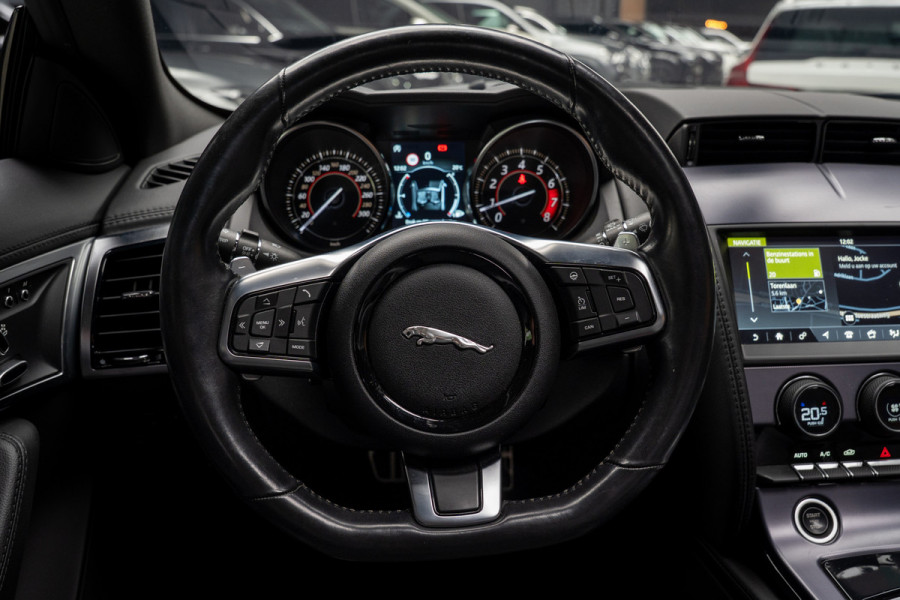Jaguar F-Type 2.0T R-Dynamic Leer Camera Meridian Massage S. Stoelverwarming PDC Climate control Cruise control LM velgen
