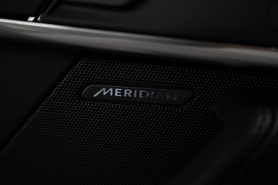 Jaguar F-Type 2.0T R-Dynamic Leer Camera Meridian Massage S. Stoelverwarming PDC Climate control Cruise control LM velgen