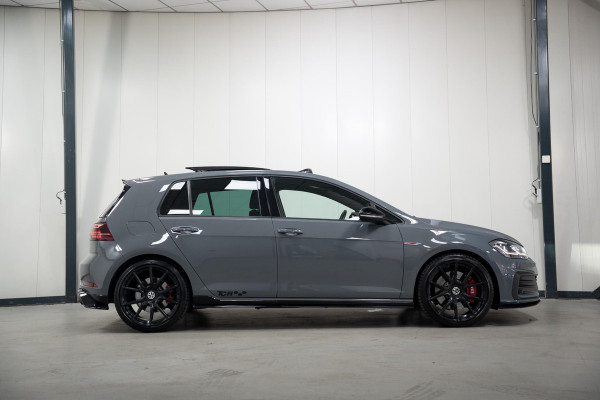 Volkswagen Golf 2.0 TSI GTI TCR*PANO*AKRA*KEYLESS*DYNAUDIO*FULL*