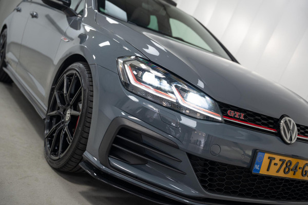 Volkswagen Golf 2.0 TSI GTI TCR*PANO*AKRA*KEYLESS*DYNAUDIO*FULL*
