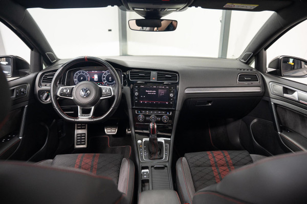 Volkswagen Golf 2.0 TSI GTI TCR*PANO*AKRA*KEYLESS*DYNAUDIO*FULL*