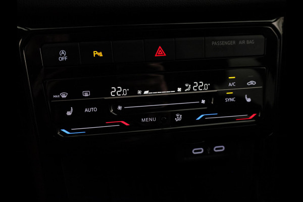 Volkswagen T-Cross 1.5 TSI R-Line 150 pk Automaat (DSG) | Navigatie | Trekhaak (afneembaar) | Parkeersensoren | Achteruitrijcamera | Matrix LED koplampen | R-Line |