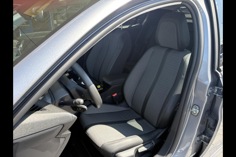 Peugeot e-208 EV Allure Pack 50 kWh | 98,7% SOH! | Achteruitrijcamera | Cruise Control | Navigatie | LM Velgen |