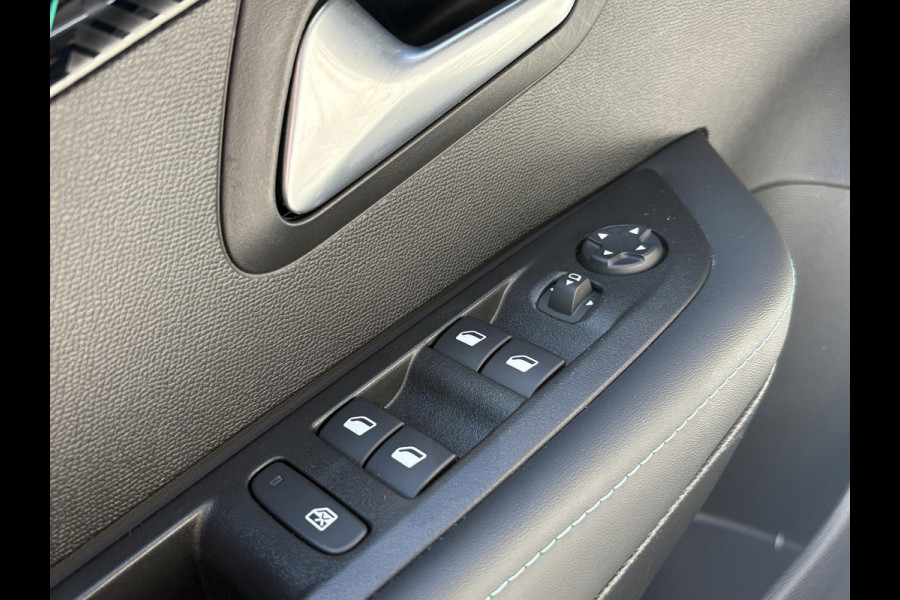 Peugeot e-208 EV Allure Pack 50 kWh | 98,7% SOH! | Achteruitrijcamera | Cruise Control | Navigatie | LM Velgen |