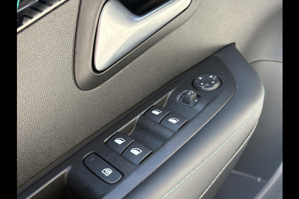 Peugeot e-208 EV Allure Pack 50 kWh | 98,7% SOH! | Achteruitrijcamera | Cruise Control | Navigatie | LM Velgen |