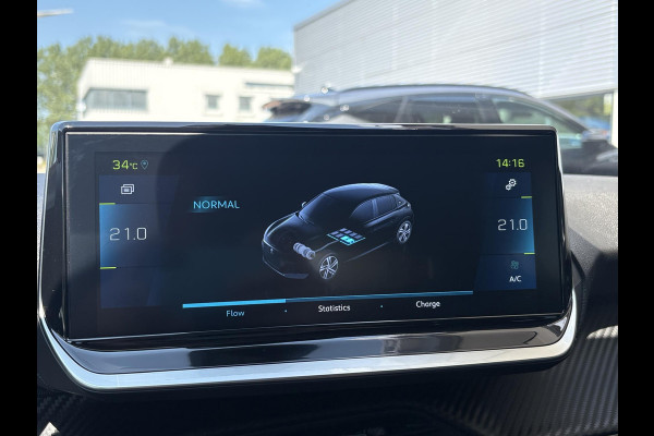 Peugeot e-208 EV Allure Pack 50 kWh | 98,7% SOH! | Achteruitrijcamera | Cruise Control | Navigatie | LM Velgen |