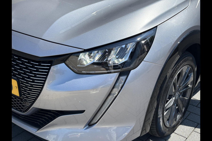 Peugeot e-208 EV Allure Pack 50 kWh | 98,7% SOH! | Achteruitrijcamera | Cruise Control | Navigatie | LM Velgen |
