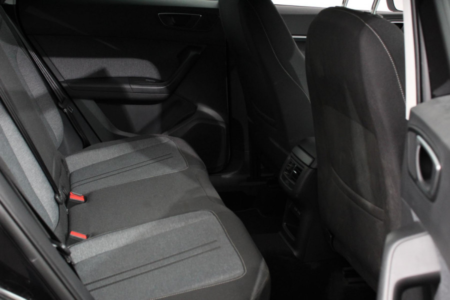 Seat Ateca 1.5 TSI DSG Style Nieuw type Climate Control Parkeer sensoren Cruise control DAB Led Lichtmetalen Velgen