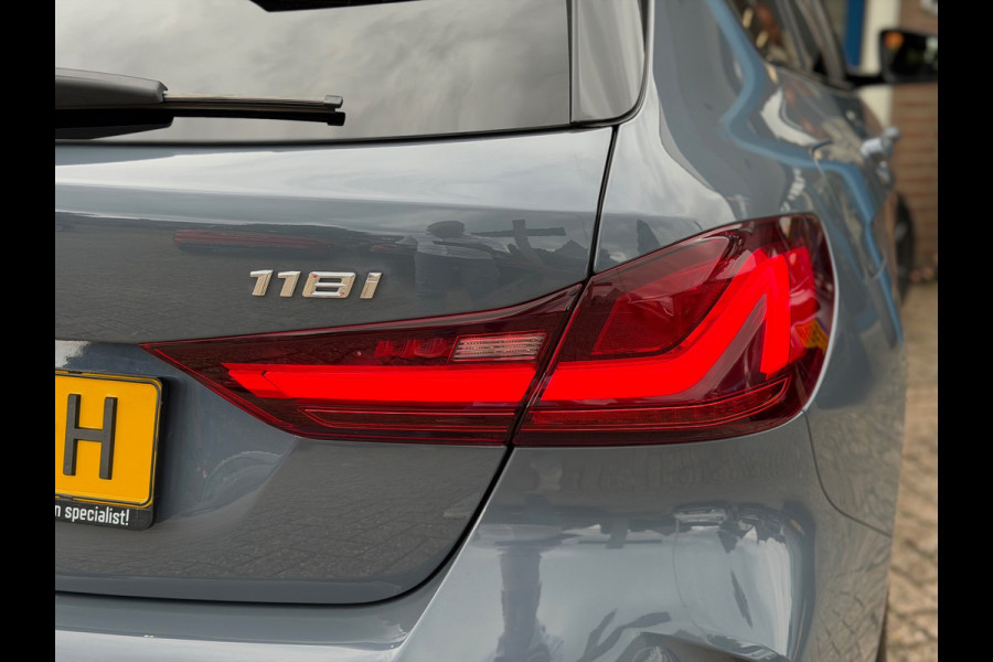 BMW 1-serie 118i M-Sport 2024 AUT NAVI DAK CLIMA NAP 1e Eig!