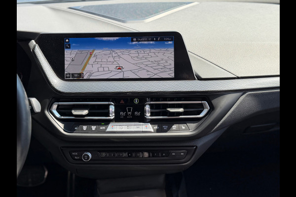 BMW 1-serie 118i M-Sport 2024 AUT NAVI DAK CLIMA NAP 1e Eig!