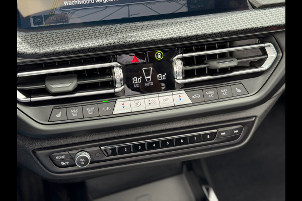 BMW 1-serie 118i M-Sport 2024 AUT NAVI DAK CLIMA NAP 1e Eig!