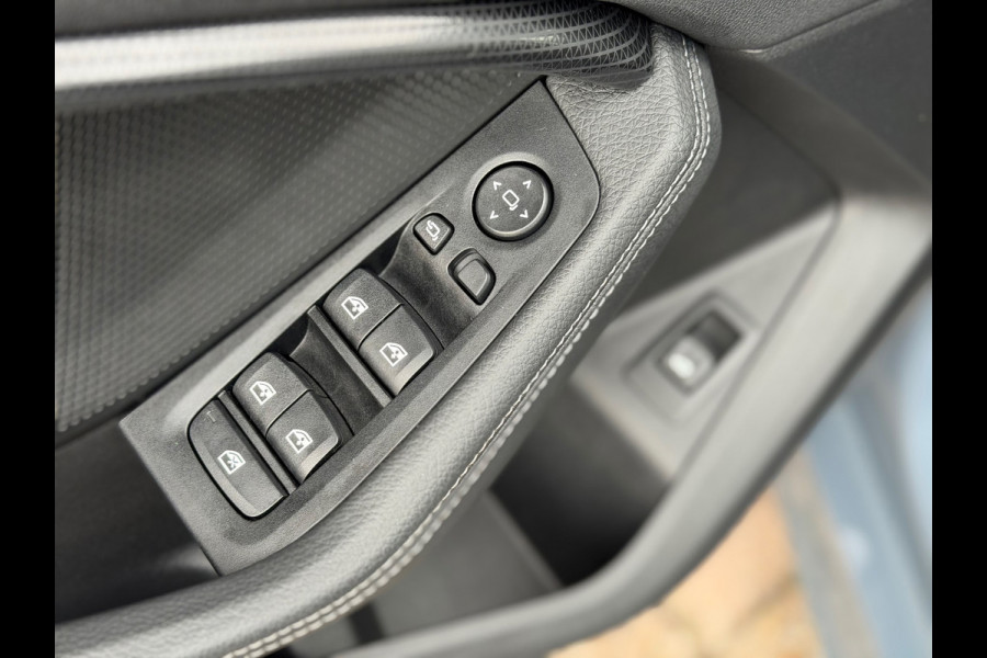 BMW 1-serie 118i M-Sport 2024 AUT NAVI DAK CLIMA NAP 1e Eig!