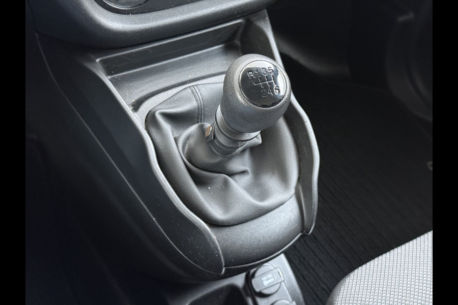 Fiat Doblò Cargo 1.6JTD 101PK 3-Persoons Airco Euro 6 S Betonplex Vloer Wandbetimmering Schuifdeur Dealeronderhouden Origineel Nederlandse Auto