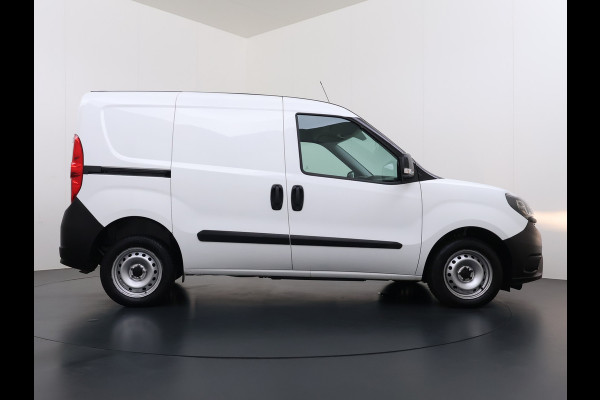 Fiat Doblò Cargo 1.6JTD 101PK 3-Persoons Airco Euro 6 S Betonplex Vloer Wandbetimmering Schuifdeur Dealeronderhouden Origineel Nederlandse Auto