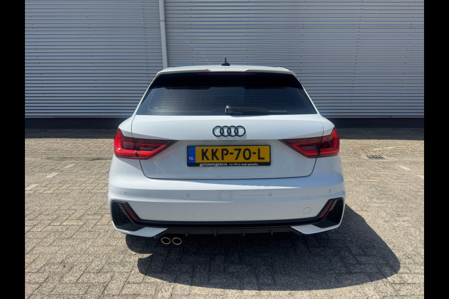 Audi A1 SPORTBACK 40 TFSI S Line edition one