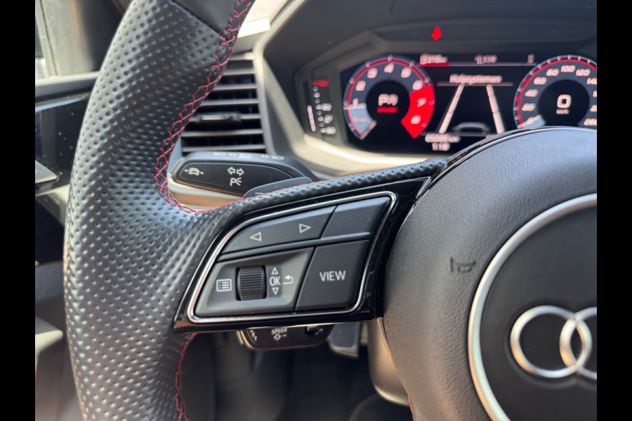 Audi A1 SPORTBACK 40 TFSI S Line edition one