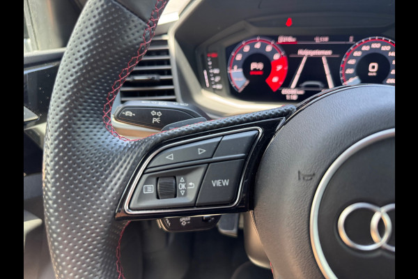 Audi A1 SPORTBACK 40 TFSI S Line edition one