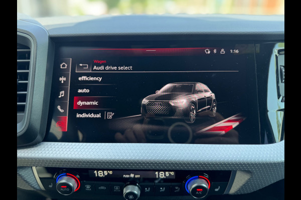 Audi A1 SPORTBACK 40 TFSI S Line edition one