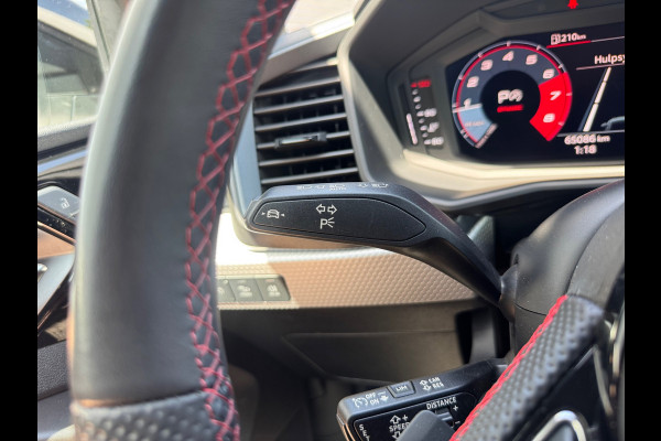Audi A1 SPORTBACK 40 TFSI S Line edition one