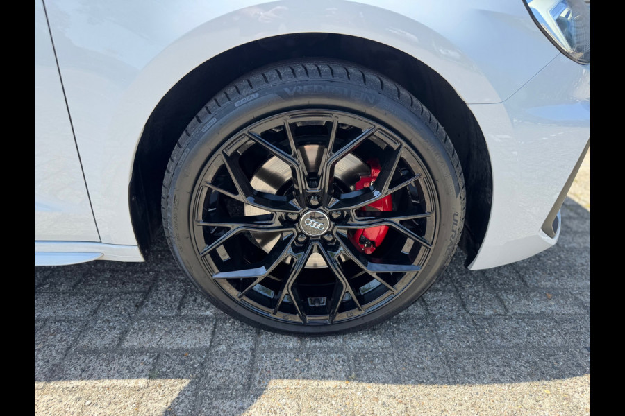 Audi A1 SPORTBACK 40 TFSI S Line edition one