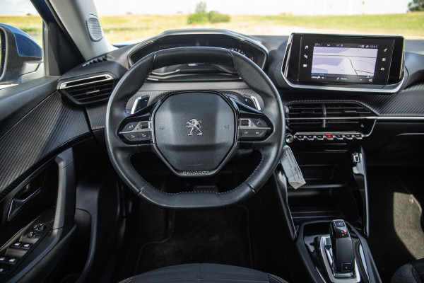 Peugeot 2008 1.2 PureTech Active AUTOMAAT / CRUISE CONTROLE / CARPLAY / DEALER ONDERHOUDEN