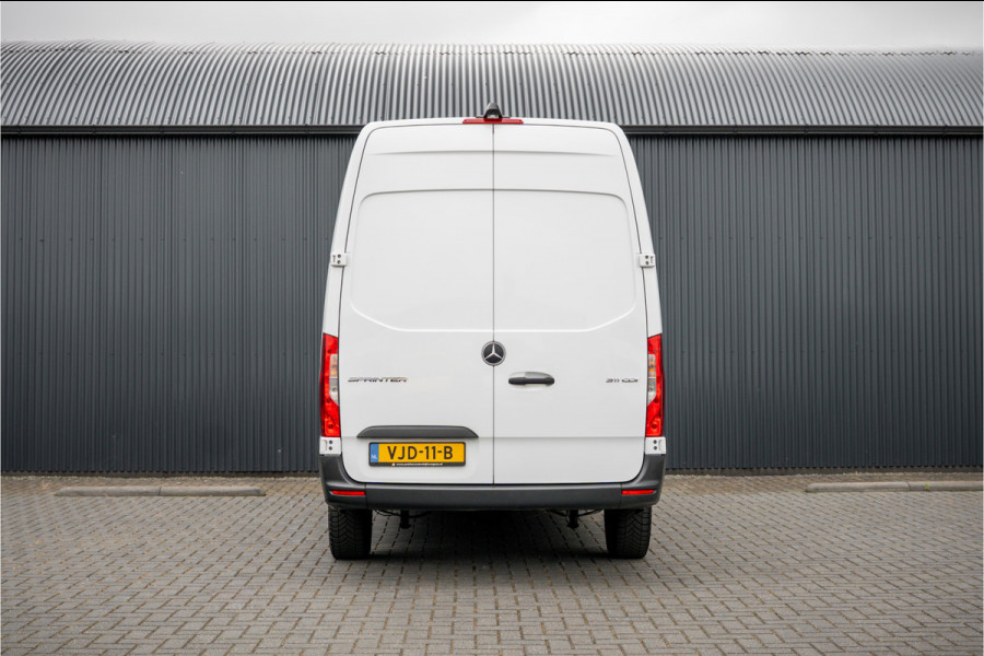 Mercedes-Benz Sprinter 311 CDI RWD L2H2 | Volledig Ingericht | Mbux | Camera | Climatronic