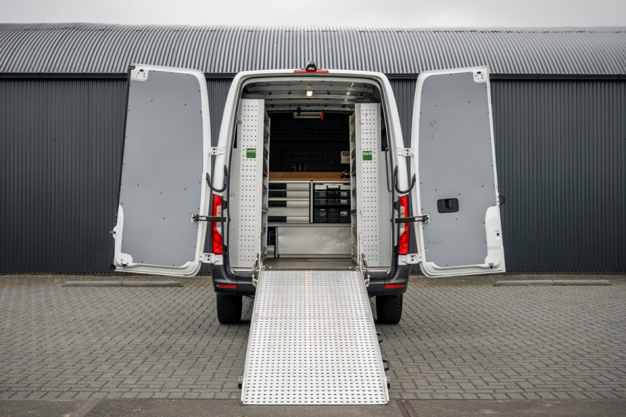 Mercedes-Benz Sprinter 311 CDI RWD L2H2 | Volledig Ingericht | Mbux | Camera | Climatronic