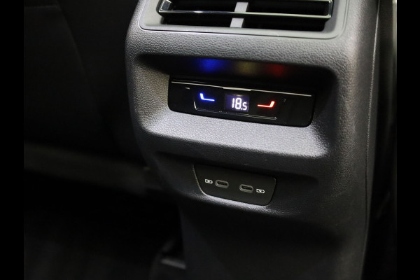 Volkswagen Tiguan 1.5 eTSI R-Line Business | Trekhaak wegkl. | Panodak | 360 Camera | IQ Light | Elk. A-klep | Prijs Rijklaar!!