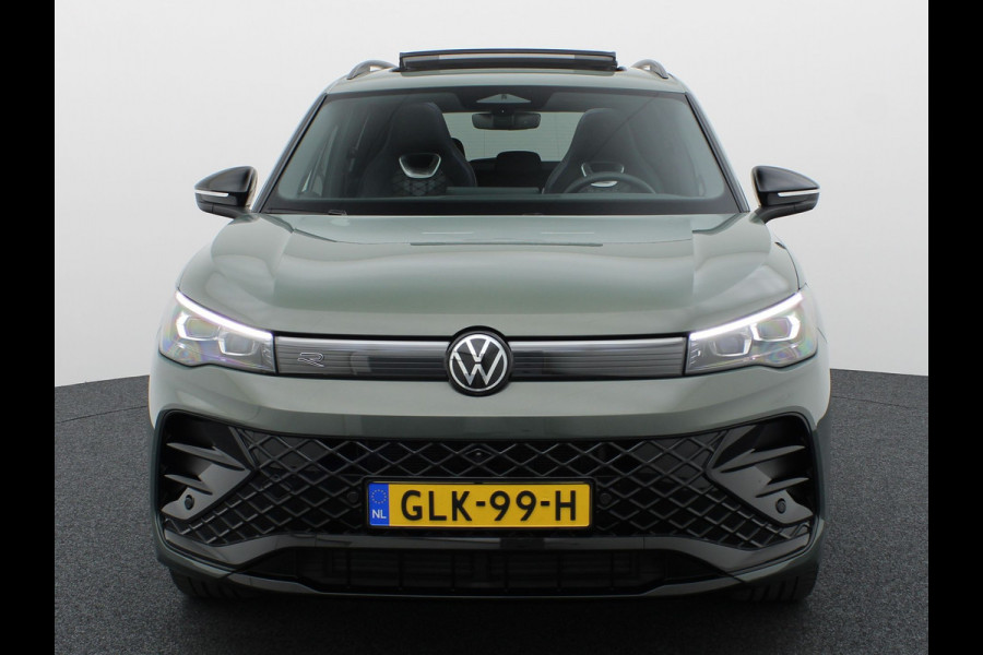 Volkswagen Tiguan 1.5 eTSI R-Line Business | Trekhaak wegkl. | Panodak | 360 Camera | IQ Light | Elk. A-klep | Prijs Rijklaar!!