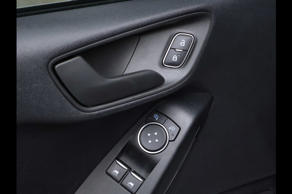 Ford Fiesta 1.0 EcoBoost Connected Sport (APPLE CARPLAY,NAVI,CLIMATE,CRUISE,BLACK AND WHITE EDITION,SPORTSTOELEN,NETTE STAAT)