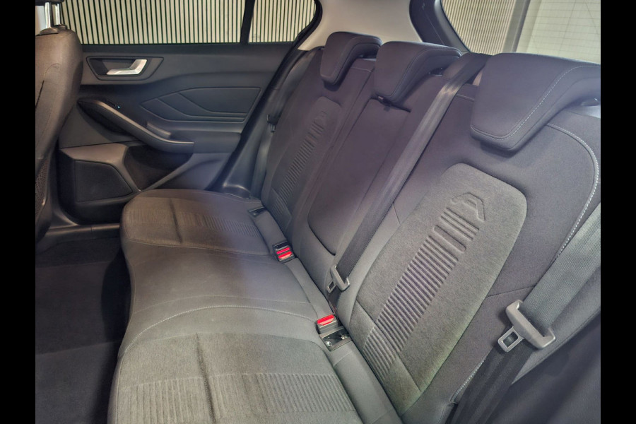 Ford Focus 1.0 EcoBoost Titanium X Business | Clima| winter pakket | Camera | Navi |
