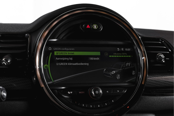 MINI Clubman 2.0 JCW ALL4 Chili | S/K-Panodak | Adapt. Cruise | Stoelverw. | PDC | Camera | NAV + App.Connect | ECC | Harman Kardon | LM 19" |