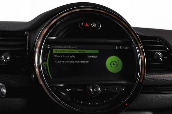 MINI Clubman 2.0 JCW ALL4 Chili | S/K-Panodak | Adapt. Cruise | Stoelverw. | PDC | Camera | NAV + App.Connect | ECC | Harman Kardon | LM 19" |