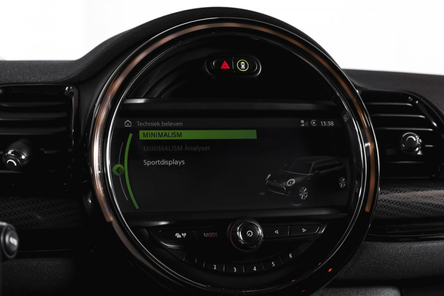 MINI Clubman 2.0 JCW ALL4 Chili | S/K-Panodak | Adapt. Cruise | Stoelverw. | PDC | Camera | NAV + App.Connect | ECC | Harman Kardon | LM 19" |