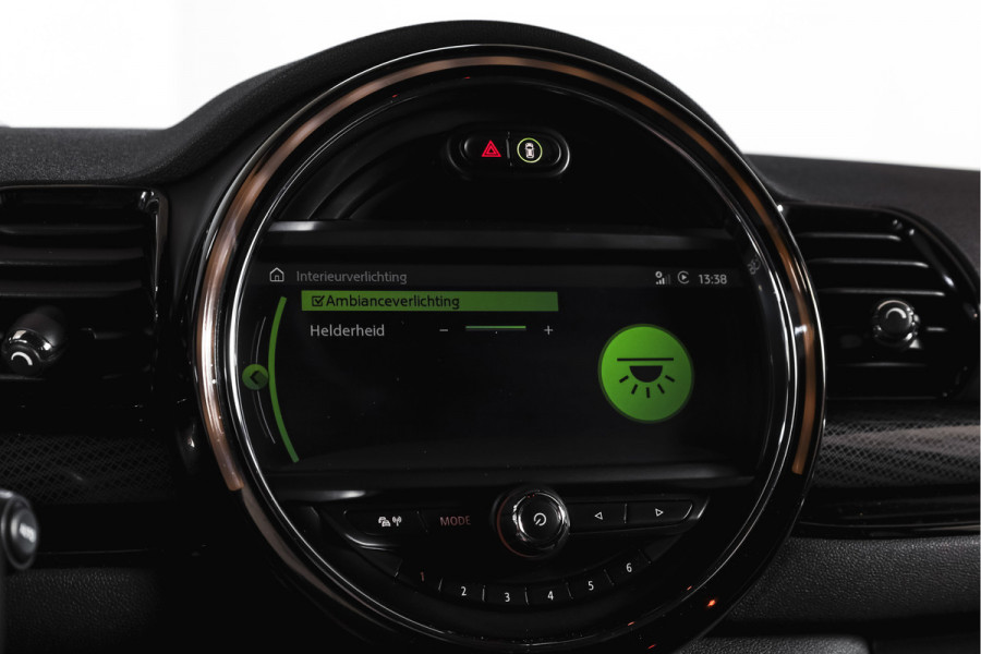 MINI Clubman 2.0 JCW ALL4 Chili | S/K-Panodak | Adapt. Cruise | Stoelverw. | PDC | Camera | NAV + App.Connect | ECC | Harman Kardon | LM 19" |