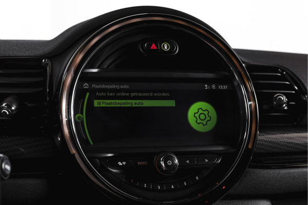 MINI Clubman 2.0 JCW ALL4 Chili | S/K-Panodak | Adapt. Cruise | Stoelverw. | PDC | Camera | NAV + App.Connect | ECC | Harman Kardon | LM 19" |