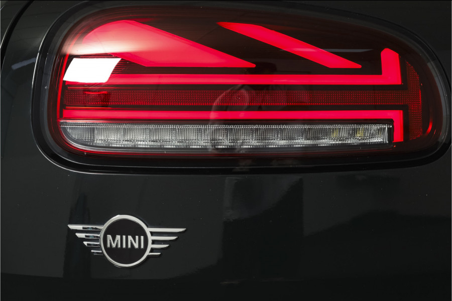 MINI Clubman 2.0 JCW ALL4 Chili | S/K-Panodak | Adapt. Cruise | Stoelverw. | PDC | Camera | NAV + App.Connect | ECC | Harman Kardon | LM 19" |
