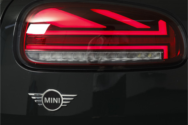 MINI Clubman 2.0 JCW ALL4 Chili | S/K-Panodak | Adapt. Cruise | Stoelverw. | PDC | Camera | NAV + App.Connect | ECC | Harman Kardon | LM 19" |