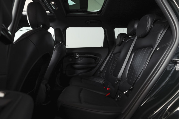 MINI Clubman 2.0 JCW ALL4 Chili | S/K-Panodak | Adapt. Cruise | Stoelverw. | PDC | Camera | NAV + App.Connect | ECC | Harman Kardon | LM 19" |
