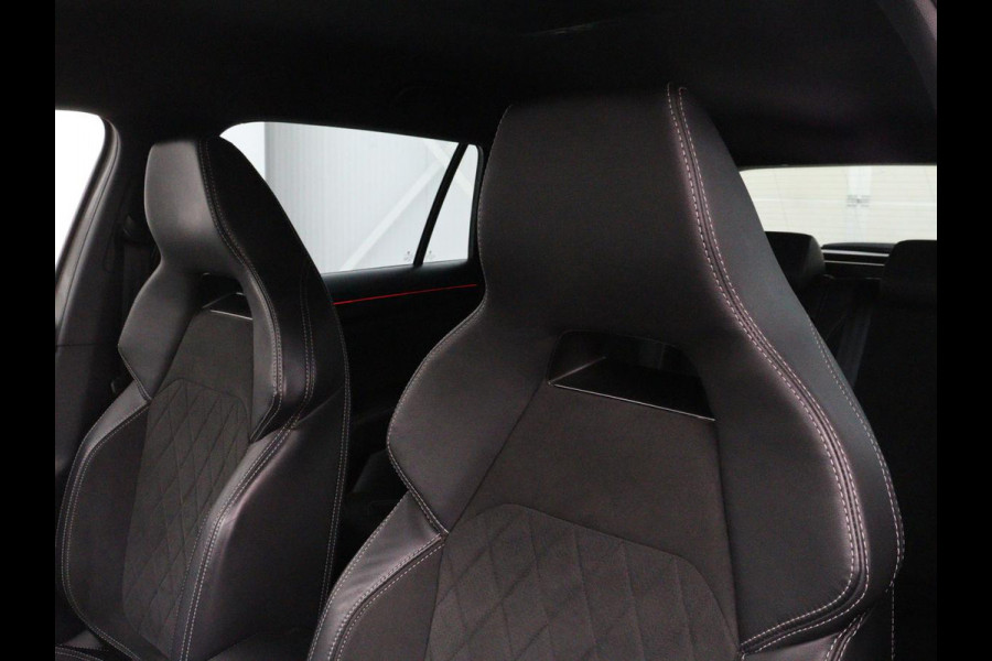 Škoda Kodiaq 1.5 TSI Sportline Business | Stoel&Stuurverwarming | Keyless | Adaptive cruise control | Carplay | Climate control | Camera | Navigatie | Bluetooth | DAB+ | Sfeerverlichting | Canton audio