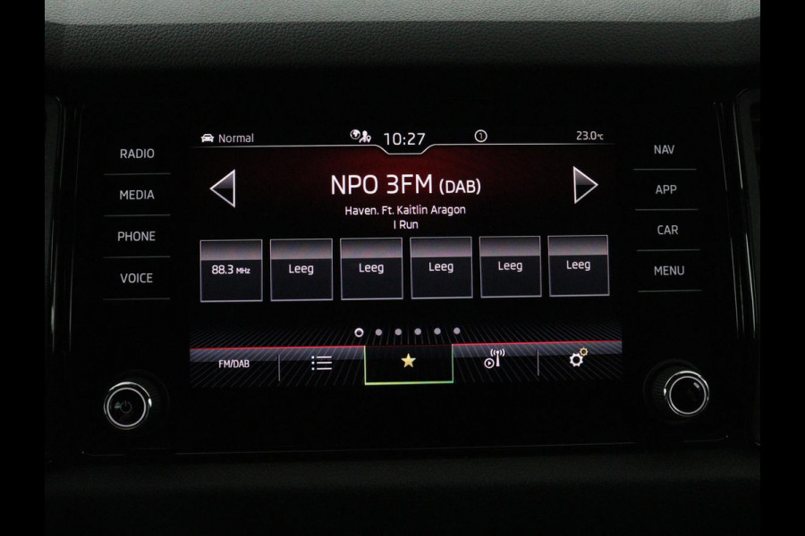 Škoda Kodiaq 1.5 TSI Sportline Business | Stoel&Stuurverwarming | Keyless | Adaptive cruise control | Carplay | Climate control | Camera | Navigatie | Bluetooth | DAB+ | Sfeerverlichting | Canton audio