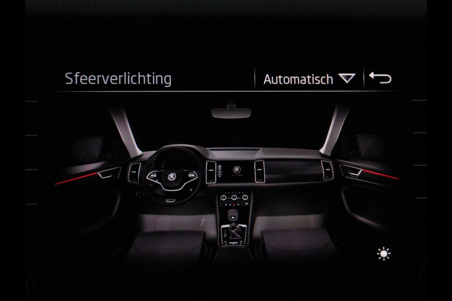 Škoda Kodiaq 1.5 TSI Sportline Business | Stoel&Stuurverwarming | Keyless | Adaptive cruise control | Carplay | Climate control | Camera | Navigatie | Bluetooth | DAB+ | Sfeerverlichting | Canton audio