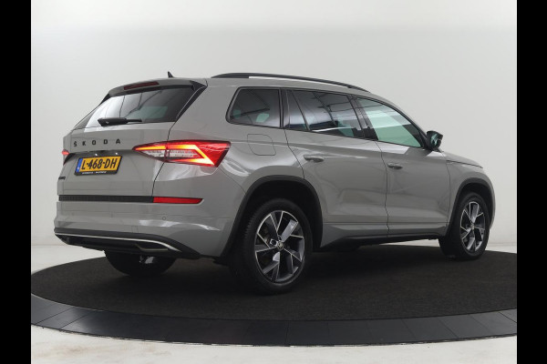 Škoda Kodiaq 1.5 TSI Sportline Business | Stoel&Stuurverwarming | Keyless | Adaptive cruise control | Carplay | Climate control | Camera | Navigatie | Bluetooth | DAB+ | Sfeerverlichting | Canton audio