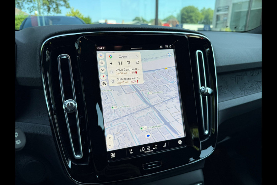 Volvo XC40 Recharge Core 70 kWh - Automaat - Navi - Camera - Parkeerhulp