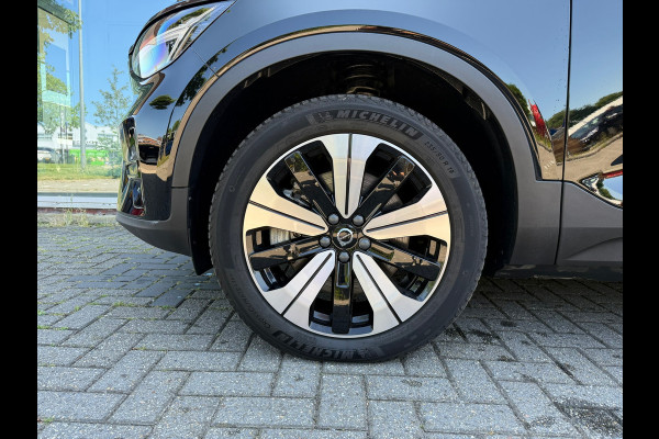 Volvo XC40 Recharge Core 70 kWh - Automaat - Navi - Camera - Parkeerhulp