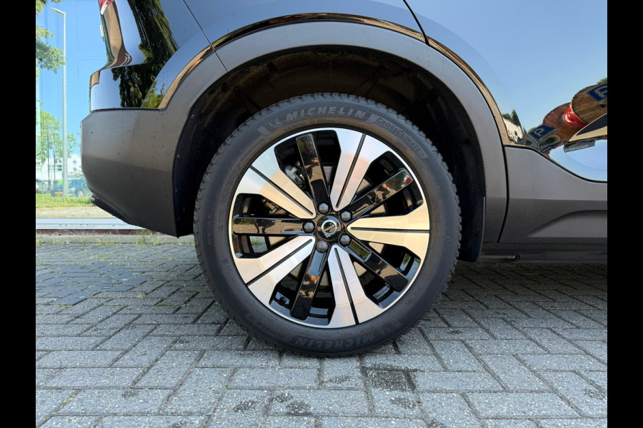 Volvo XC40 Recharge Core 70 kWh - Automaat - Navi - Camera - Parkeerhulp